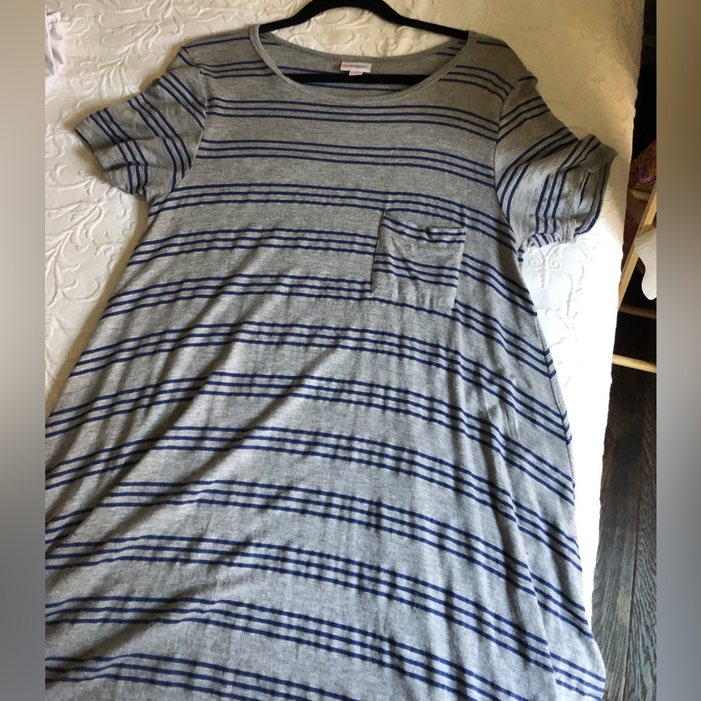 Lularoe Carly dress gray with blue stripes size small